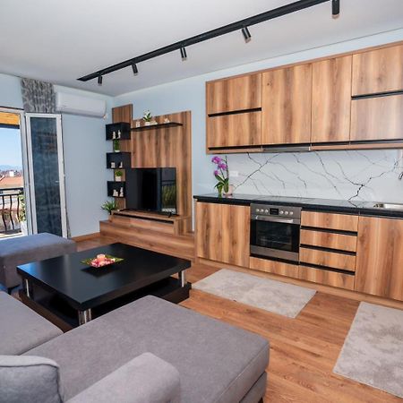 Roel Apartments Sarande Exterior photo