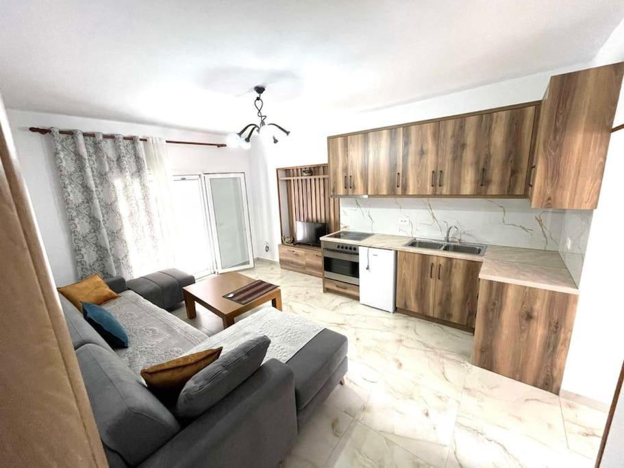 Roel Apartments Sarande Exterior photo
