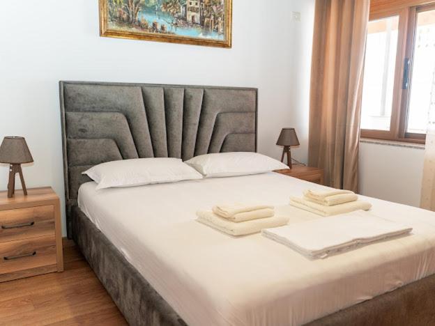 Roel Apartments Sarande Exterior photo