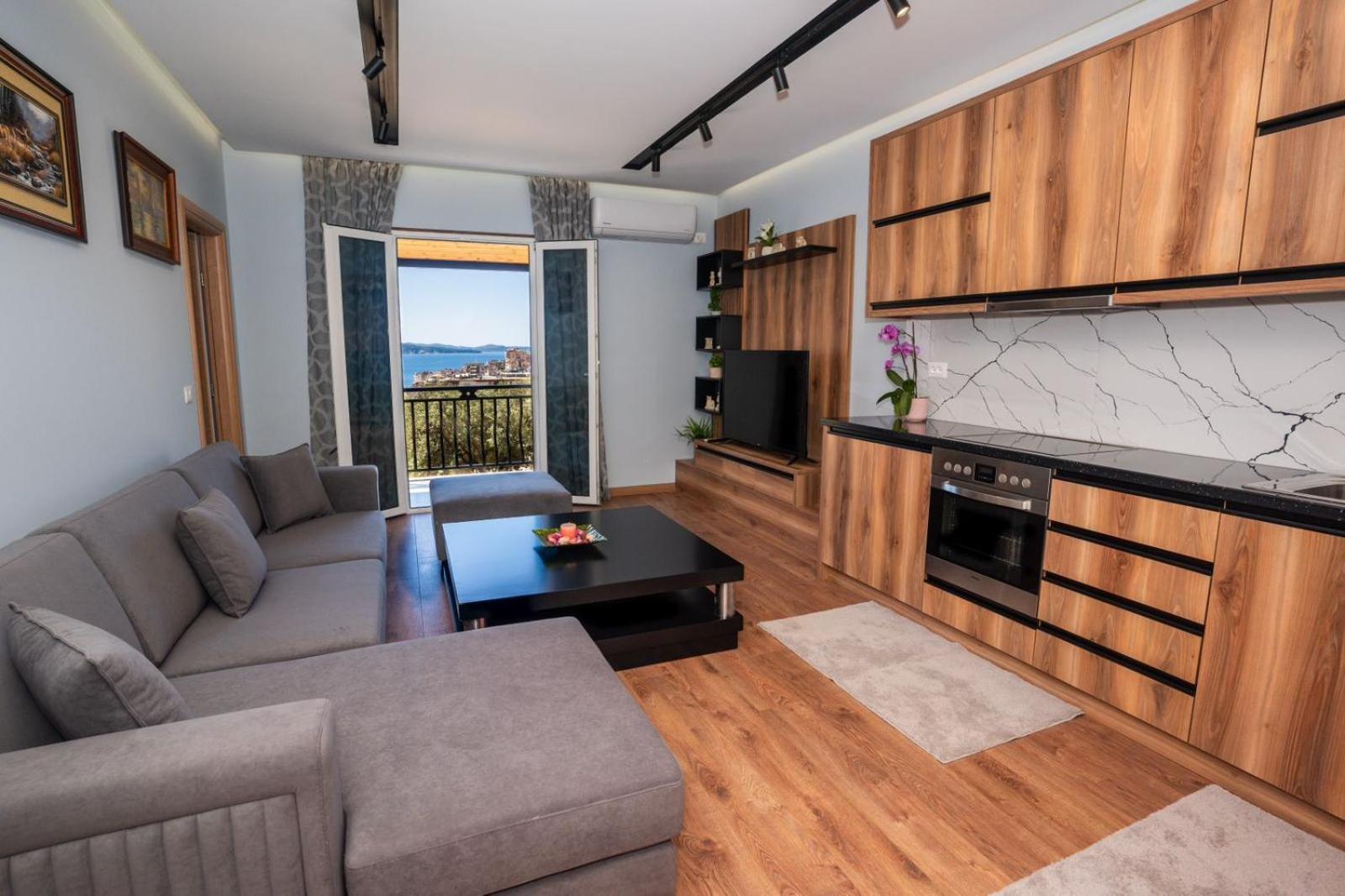 Roel Apartments Sarande Exterior photo