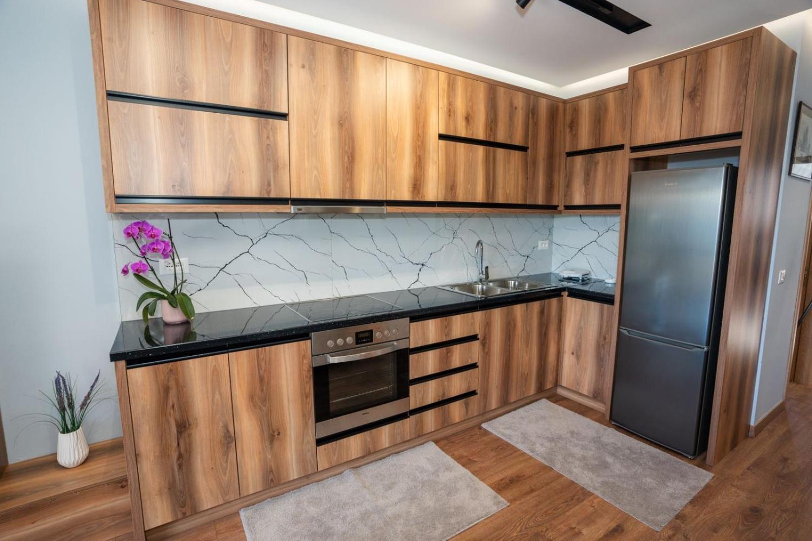 Roel Apartments Sarande Exterior photo